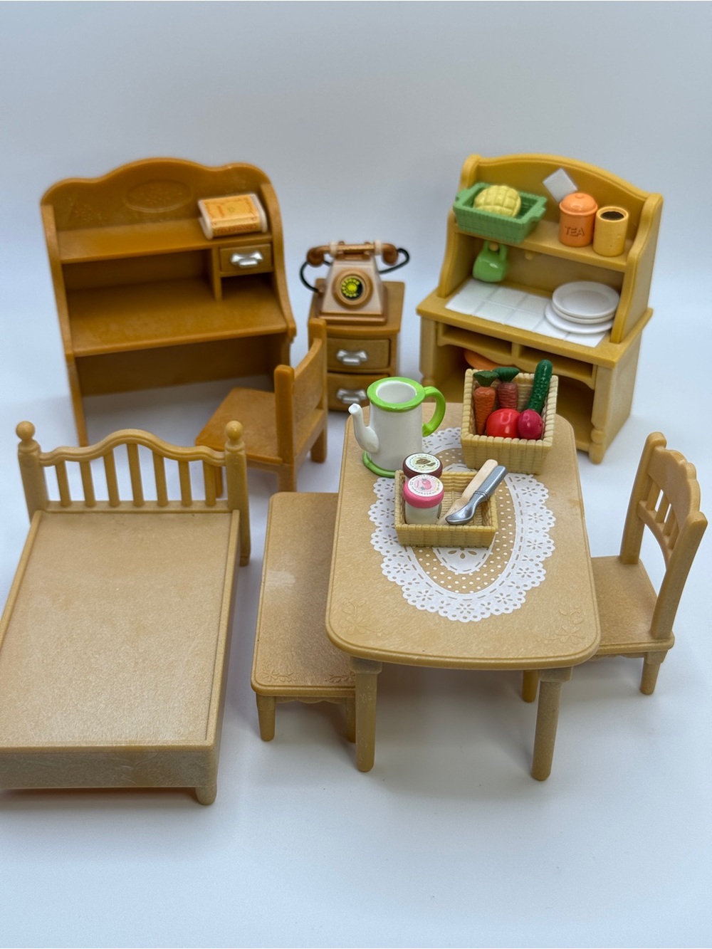 Calico Critters Sylvanian Families Lot Desk Hutch Kitchen Table Bed